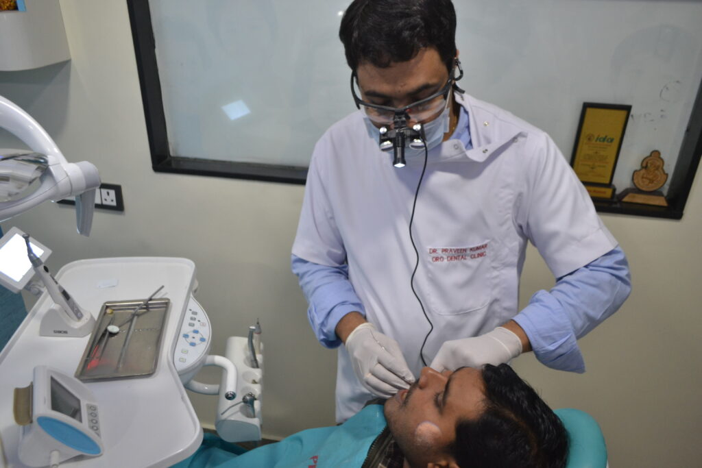 no. 1 dentist in Varanasi