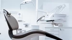 How to Choose the Right Dentist in Varanasi
