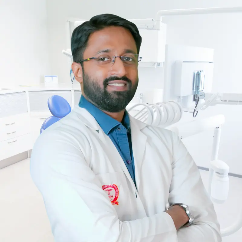 himanshu saxena doctor at oro dental